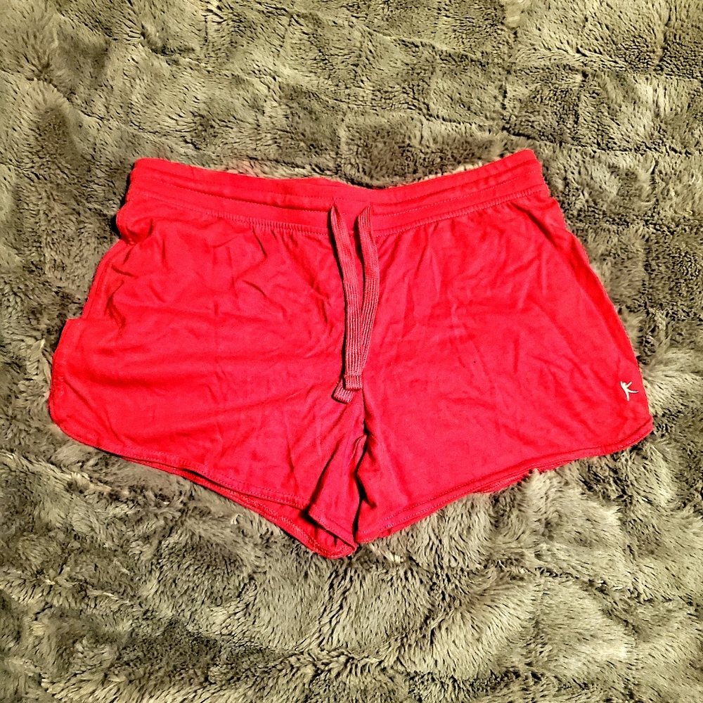 Womens athletic shorts size medium